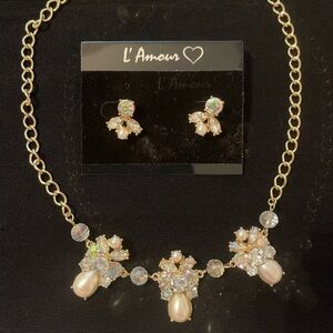 L'Amour Gold Necklace with Pearl and Crystal Accents